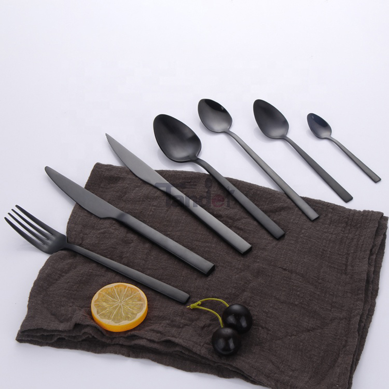Zestaw sztućców ze stali nierdzewnej, blach, platerowane platerowane platyną, matotytan, fantazyjna kolacja, matowy, czarny sztućiec
